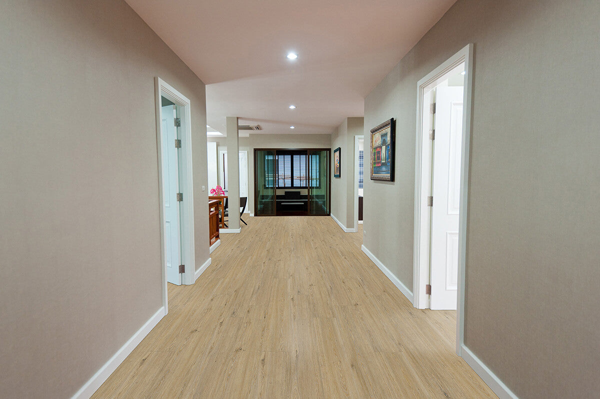 IPC Rubin XL Vinylboden in Eiche Bernstein, klebevinyl mit authentischer Holzoptik und langlebiger Oberfläche.