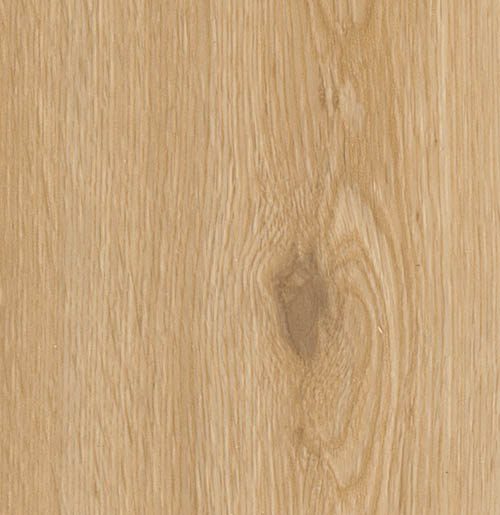Vinylboden IPC Rubin XS Fischgrät Eiche natur, Klebevinyl mit Holzmaserung und natürlichem Eichenmuster, detailreiche Oberfläche.