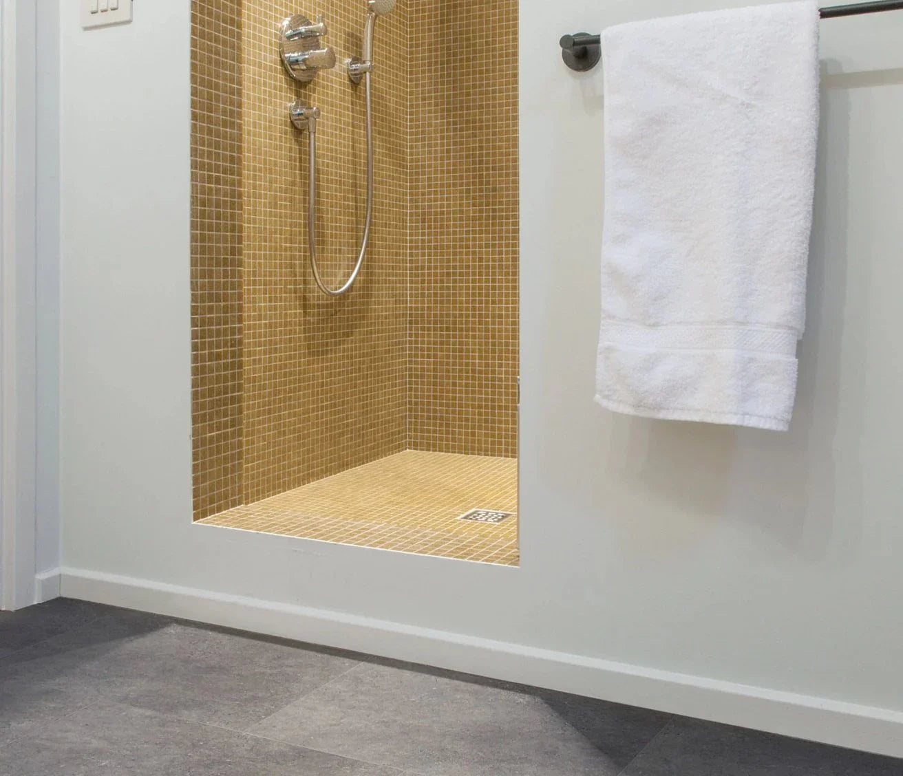 COREtec® The Essentials Tile+ Aquila 50 – 50 LVTE 1850 - WaBo-Design