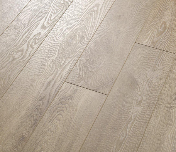 COREtec Vinylboden Baltimore Oak 77, Essentials 1800++ Series, naturbelassene Eichenoptik, langlebig und stilvoll.