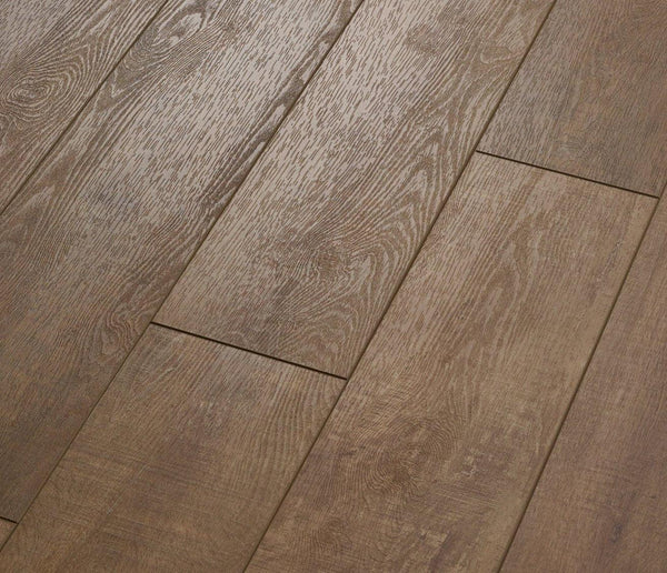 COREtec Naturals Vinylboden Bark 1200+ in natürlicher Holzoptik, braune Holzmaserung, langlebige Vinylbodenbelag, hochwertiges Design