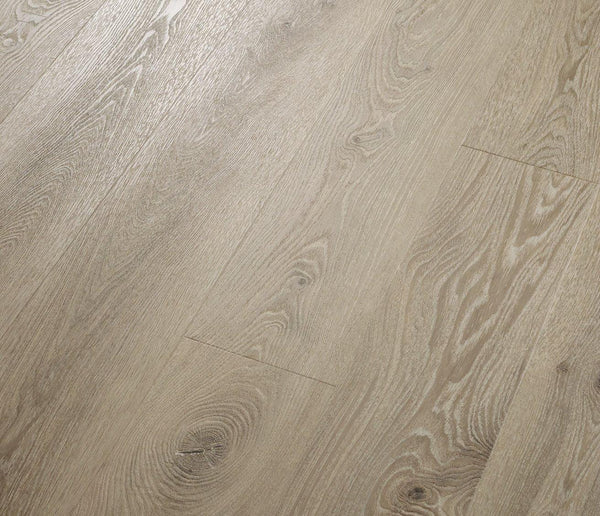Vinylboden COREtec The Essentials 1500 Boston Oak 78 mit authentischer Eichenoptik und langlebiger Oberfläche.