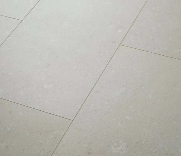 COREtec Ceratouch B-Series Eifel 1091B Vinylboden, detailreiche Holzoptik, robuste Oberfläche, elegantes Design.
