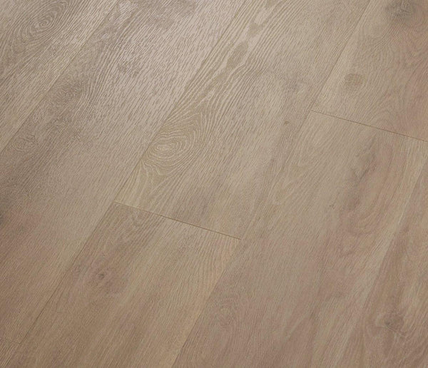 COREtec Naturals Meadow Vinylboden, 1200 mm Länge, mit Holzstruktur in natürlichem Design, langlebig und pflegeleicht.