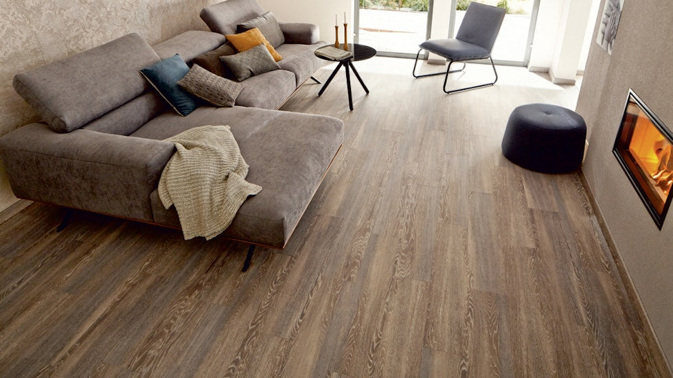 Selbstliegender Vinylboden Project Floors Loose-Lay PW 3612 mit dekorativem Holzdesign, Nahaufnahme der Textur und Farbnuancen