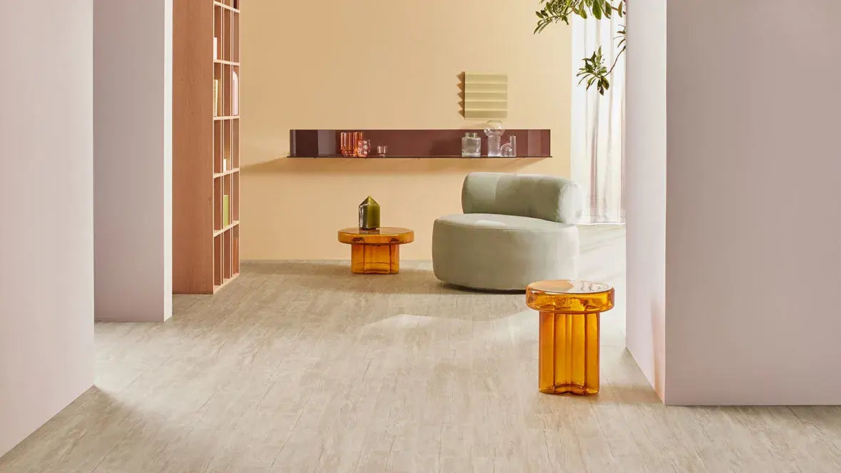Forbo Bleached Rustic Pine, im Raum verlegt