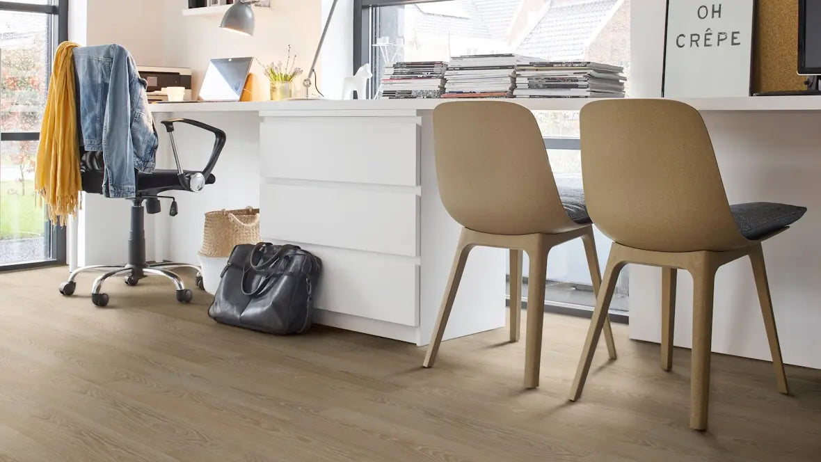 Forbo Blond Timber, im Raum verlegt