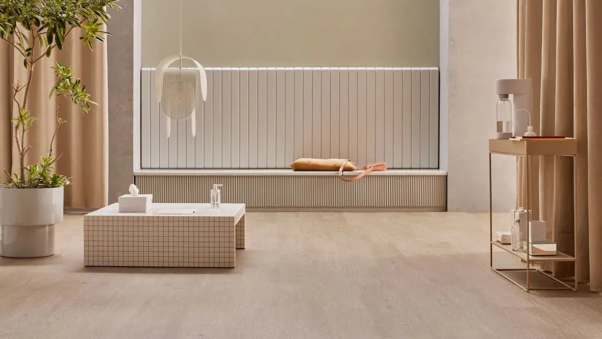 Forbo Whitewash Elegant Oak, im Raum verlegt