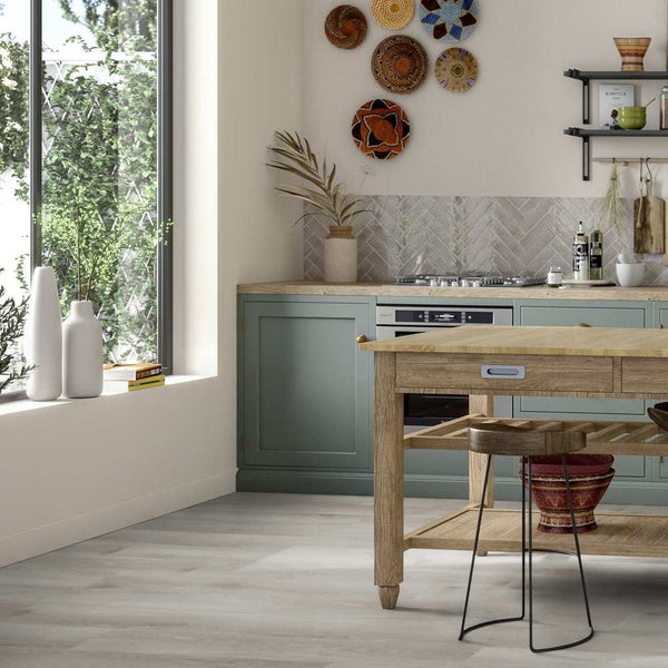 Vinylboden Tarkett iD Inspiration 30 Classics Contemporary Eiche Grau mit Klebevinyl, detailreiche Holzmaserung sichtbar