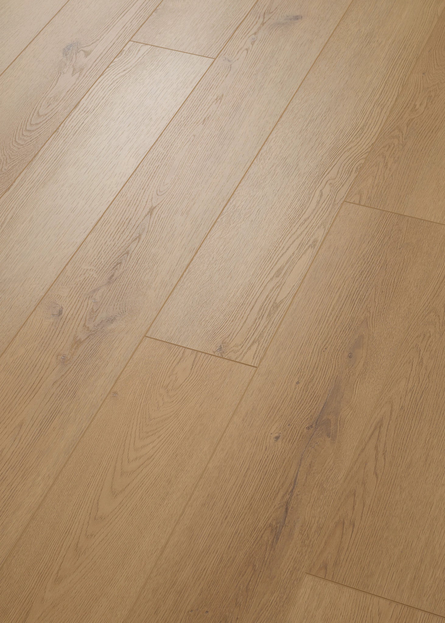 COREtec Authentics 1800 4V E Champlain Vinylboden mit Holzmaserung, gehamert, seitlicher Blick, langlebiger Vinylboden von COREtec