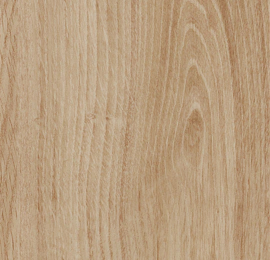 Forbo Allura Decibel 0,35 Honey Authentic Oak Fischgrät Vinylboden, detailreiche Holzoptik in Fischgrätenmuster