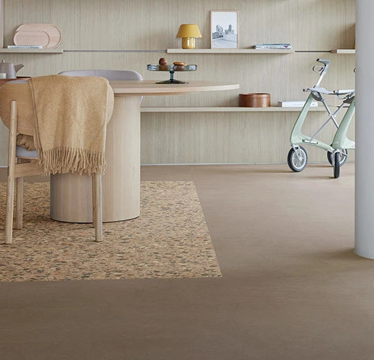 Vinylboden Forbo Allura Decibel 0,80 Creta Perlino 9104AD8, Klick-Vinyl mit perlweißem Design, strukturierte Oberfläche