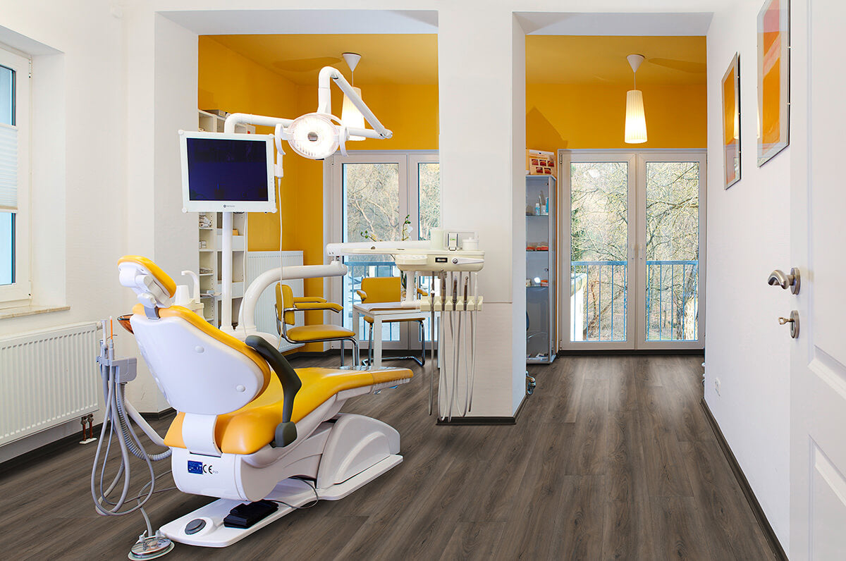 IPC Topas XXL Vinylboden in Eiche graubeige, Klick-Vinyl, mit Holzoptik und strukturierter Oberfläche, ideal für moderne Räume