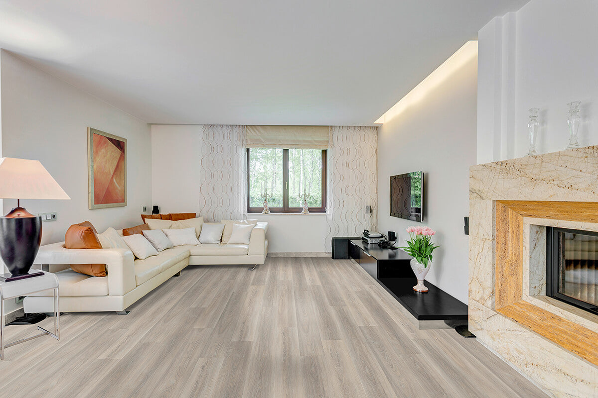 Vinylboden IPC PWK 0,30 Hof in Klick-Vinyl, helles Holzdesign, strukturierte Oberfläche, für moderne Wohnräume