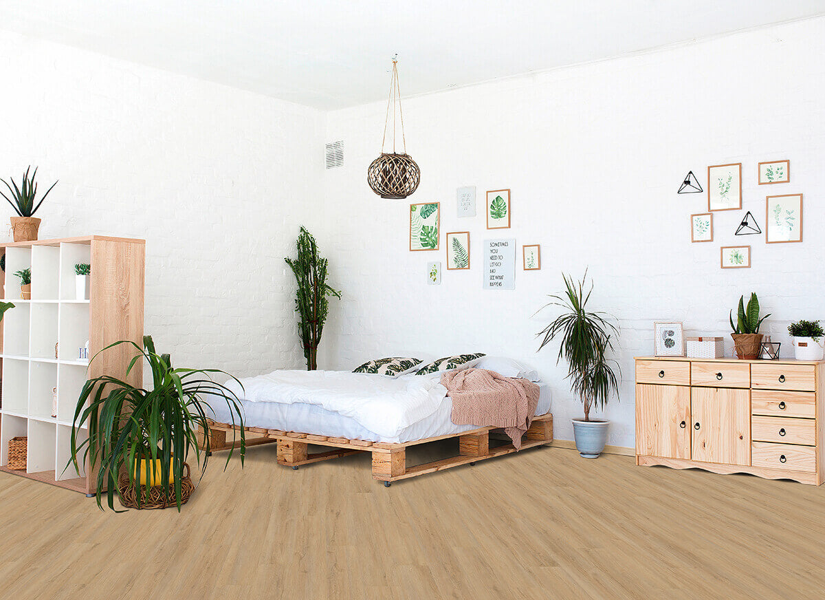Vinylboden IPC PWK 0,30 Kiel aus Klebevinyl, detailreiche Nahaufnahme des Bodenbelags mit Holzmaserung