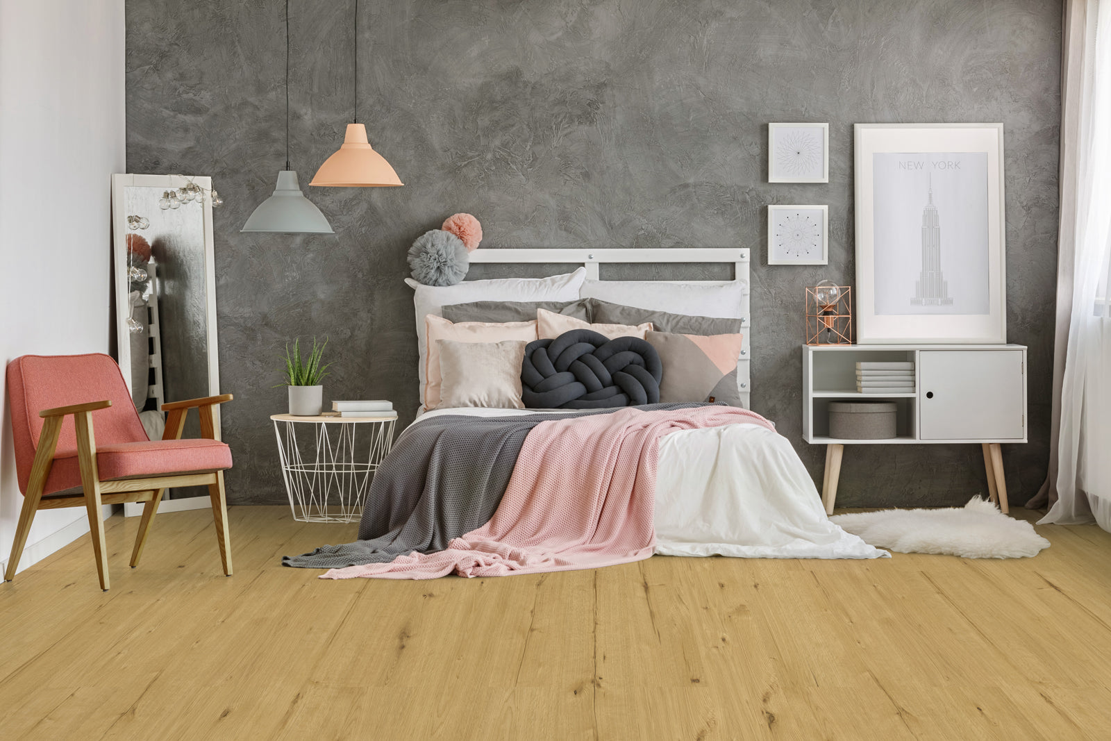 Vinylboden Ceramin Nuva Eternal in lebendigem Eichenbraun, 129 × 25,3 cm, Klebe-Designboden mit Holzoptik