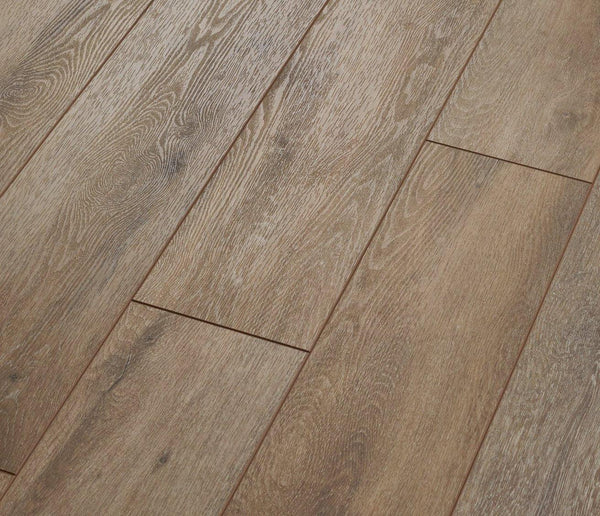 COREtec Naturals Vinylboden in Acorn, 1200+ Serie, mit natürlicher Holzoptik und langlebiger Oberfläche.