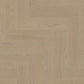 COREtec Naturals Herringbone Vinylboden in Barley, mit Hahnentrittmuster und Holzoptik, zeigt detaillierte Textur und natürliche Maserung.