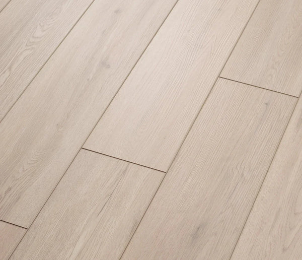 Vinylboden COREtec The Essentials 1200+ Cleveland Oak 62 mit natürlicher Eichenholzoptik und strukturiertem Oberflächenfinish