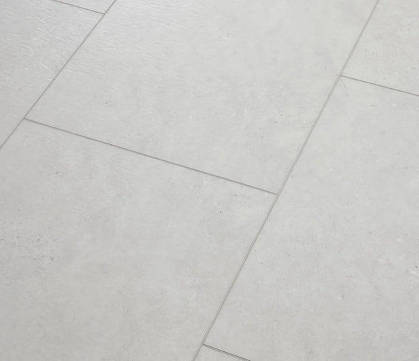Vinylboden COREtec ProPlus Tile Cristal in der Farbe Cristal, rechteckige Fliese mit kristallinem Muster, hochwertige Bodenbelagsoptik