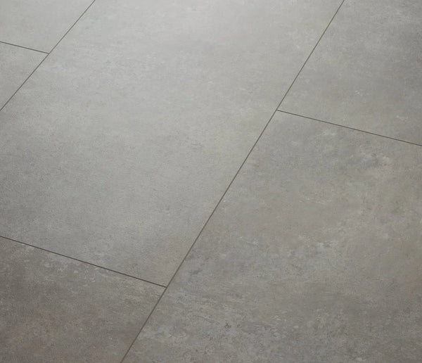COREtec Ceratouch B-Series Vinylboden Etna 0894B in dunklem Holzdesign, detailreiche Oberflächenstruktur sichtbar