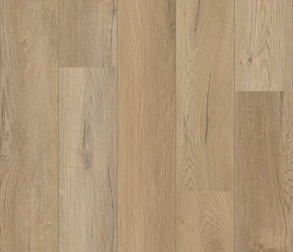 Vinylboden COREtec The Essentials 1800 Fremont Oak 82 mit lebendiger Holzstruktur und warmem Eichenmuster, detailreiche Oberfläche