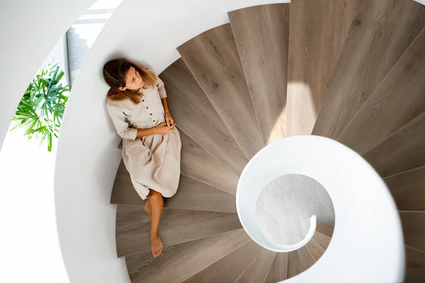 Gewendelte Treppe mit COREtec Stairs von oben gesehen