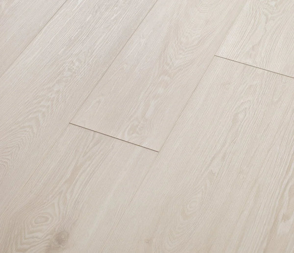 COREtec Vinylboden The Essentials 1800+ Minnesota Ash 03 in Holzoptik, braun, mit natürlicher Maserung, langlebig und stilvoll.