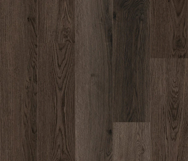 COREtec Vinylboden The Essentials Munster Oak 88 mit authentischer Holzmaserung und warmem Braunton, langlebig und pflegeleicht.