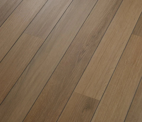 Vinylboden COREtec ProPlus SurPlus Navytec 83 in dunklem Blau mit holzähnlicher Maserung, langlebig und stilvoll.