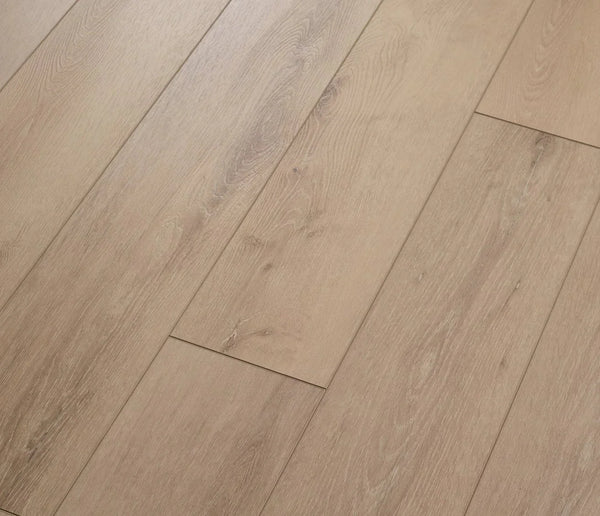 COREtec Authentics 1200 Vinylboden in Nimbus mit 4V E, 50 LVRE, langlebiges Design, natürliche Holzoptik, hochwertige Vinylbodenfläche
