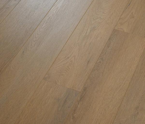 COREtec Naturals Vinylboden Sorrel 1500+++ in Holzoptik, braun, mit strukturierter Oberfläche, für moderne Wohnräume.