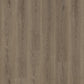 Vinylboden Tarkett iD Essence 30 Tribe Oak Mocha in Echtholz-Optik, mit braunen Holzmaserungen und glatter Oberfläche.