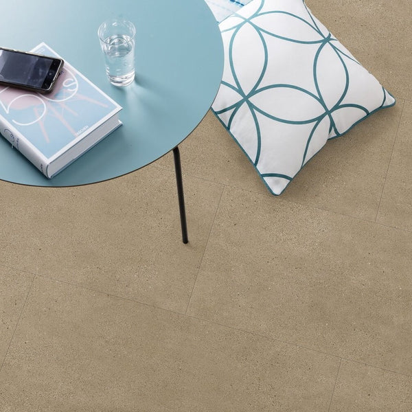 Gerflor Creation 30 Backyard Taupe 1713 Vinylboden, Klebevinyl mit Taupe-Farbton, strukturierte Oberfläche, langlebiger Bodenbelag