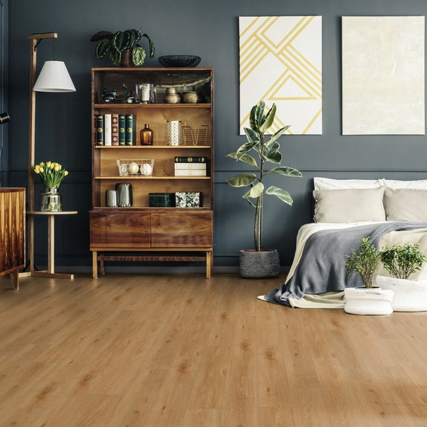 Gerflor Creation 55 Aquinoah Honey Vinylboden, Klebevinyl mit holzähnlicher Maserung und warmem Honigtönen, detailreich sichtbar