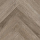Vinylboden von Project Floors, floors@work PW 1255 Fischgrät, Klebevinyl, 457×76 cm, Fischgrätmuster für modernen Raumstil