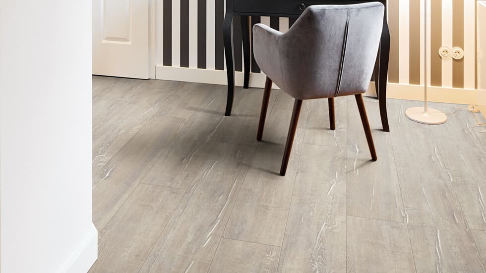 Vinylboden Project Floors floors@home PW 3860, Klebevinyl, in modern Holzoptik, auf einem Raum verlegt, für langlebigen Bodenbelag.