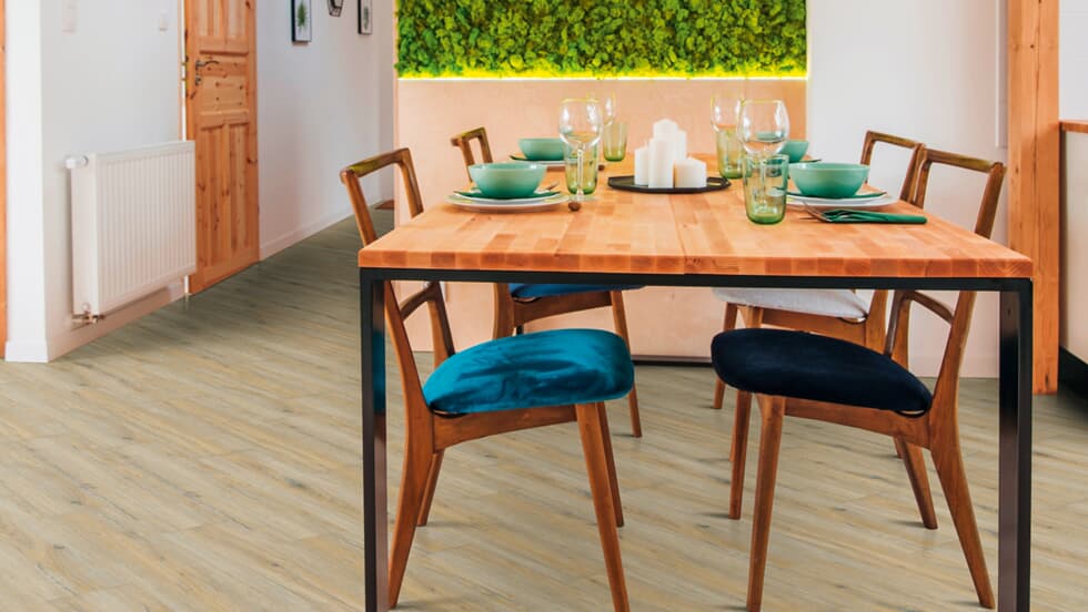 Vinylboden Project Floors floors@home PW 3910, Klebevinyl mit Holzoptik, auf Boden verlegt, modernes Design, Raumaufnahme