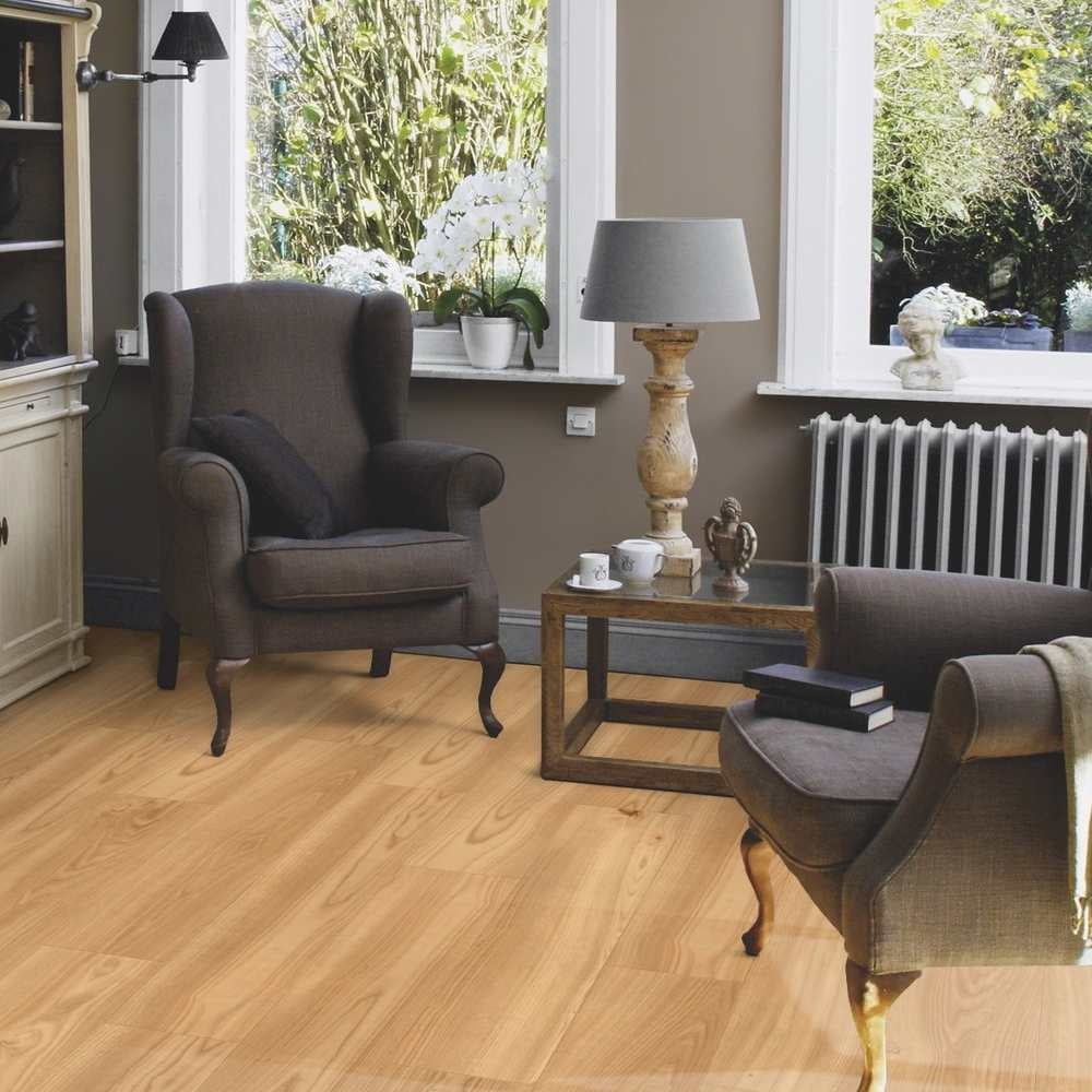 Vinylboden Tarkett iD Inspiration 30 Naturals Chestnut Original in natürlichem Holzdesign, Klebevinyl für langlebigen Boden.
