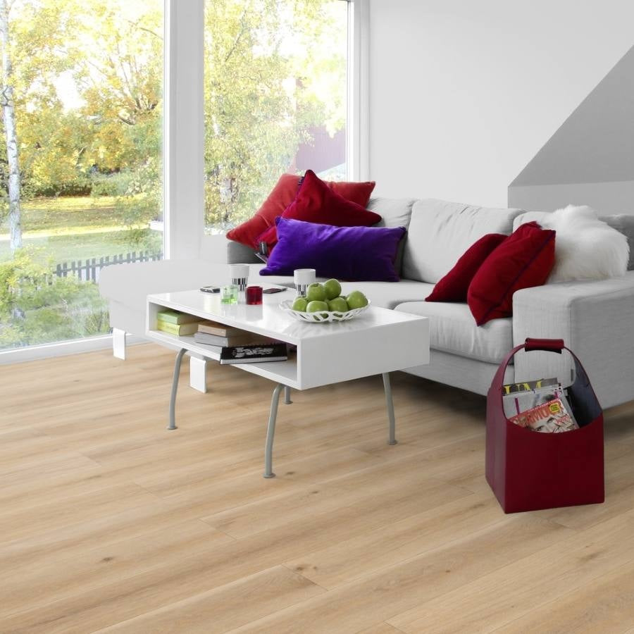 Tarkett iD Inspiration 55 Authentics Highland Oak Golden Vinylboden aus Klebevinyl mit holzoptik und goldenen Tönen